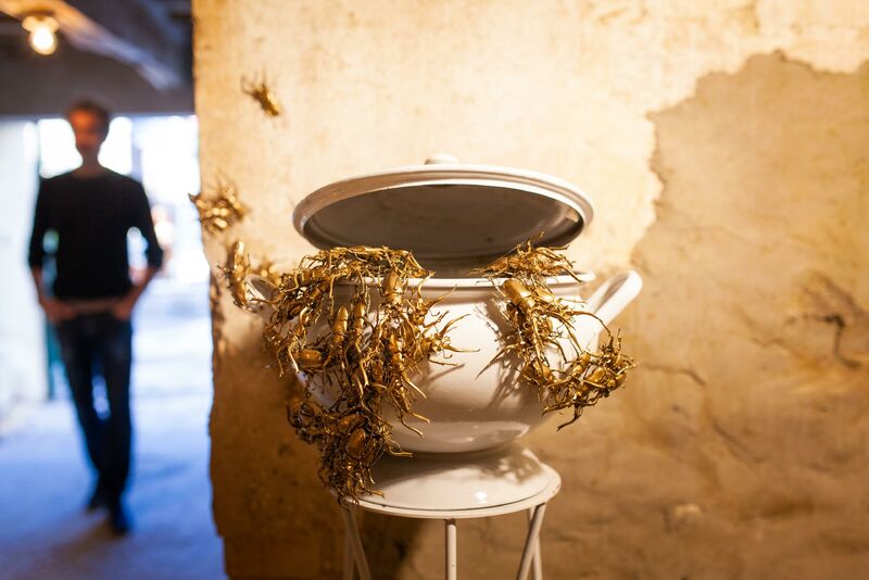 POLVERE - a Sculpture & Installation by Anna Mantovani